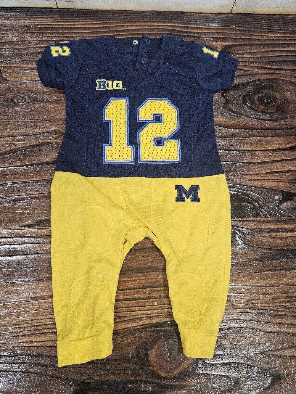 0-3 Month Infant Big 10 Univerisety Of Michigan Wolverines Jumper